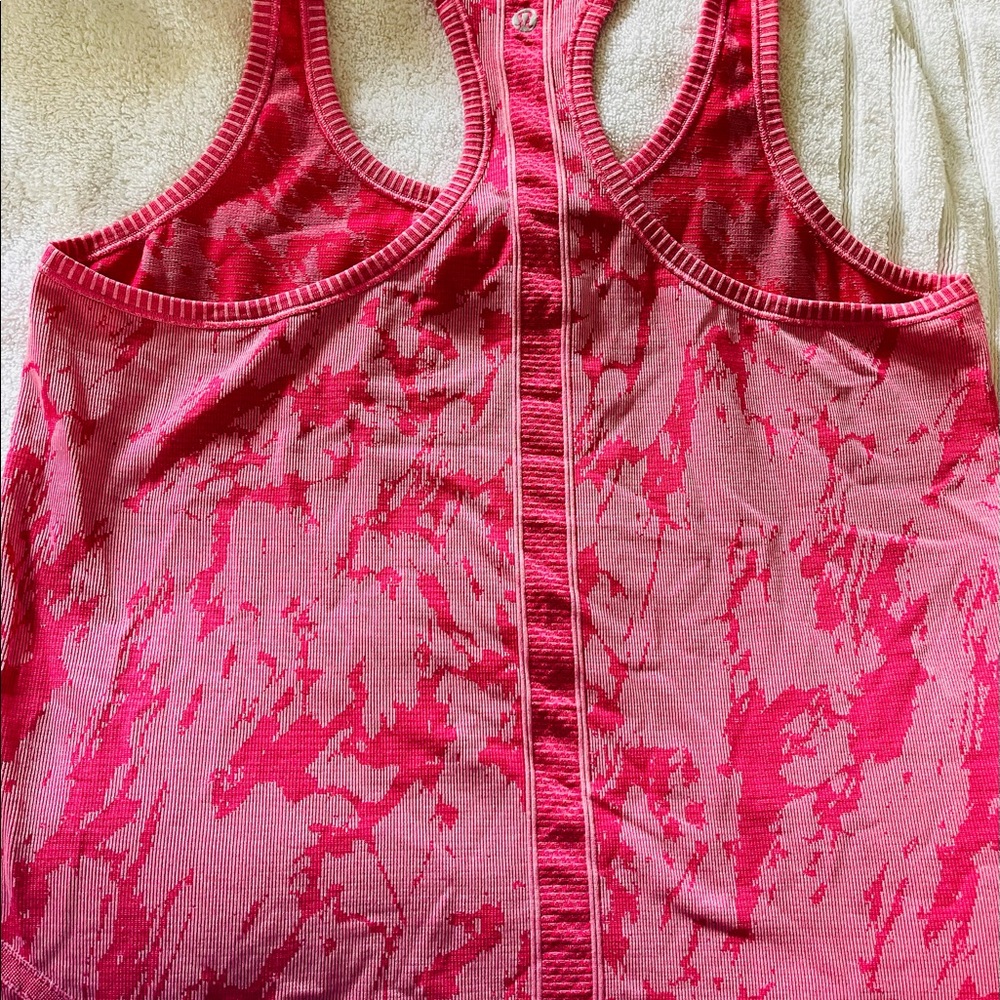 Lululemon tank top size 10 coral